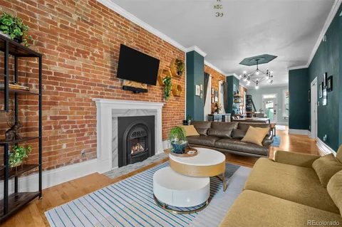 $825,000 | 2535 California Street, Denver, CO 80205