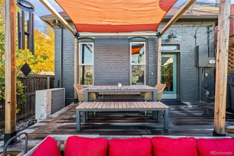 $825,000 | 2535 California Street, Denver, CO 80205