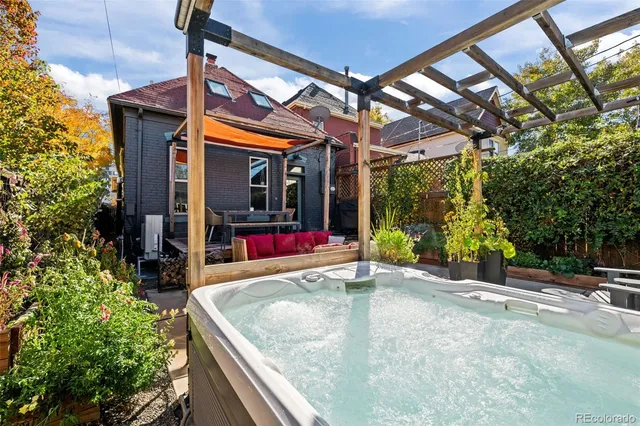 $825,000 | 2535 California Street, Denver, CO 80205