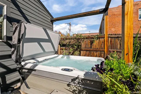 $825,000 | 2535 California Street, Denver, CO 80205