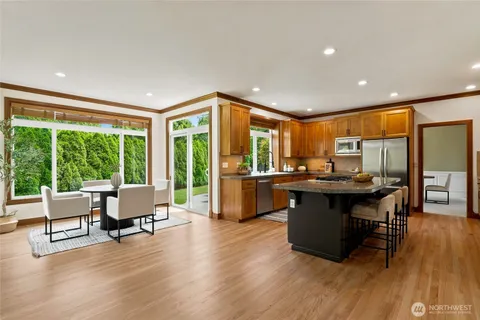 $2,350,000 | 3054 205th Court Northeast, Sammamish, WA 98074