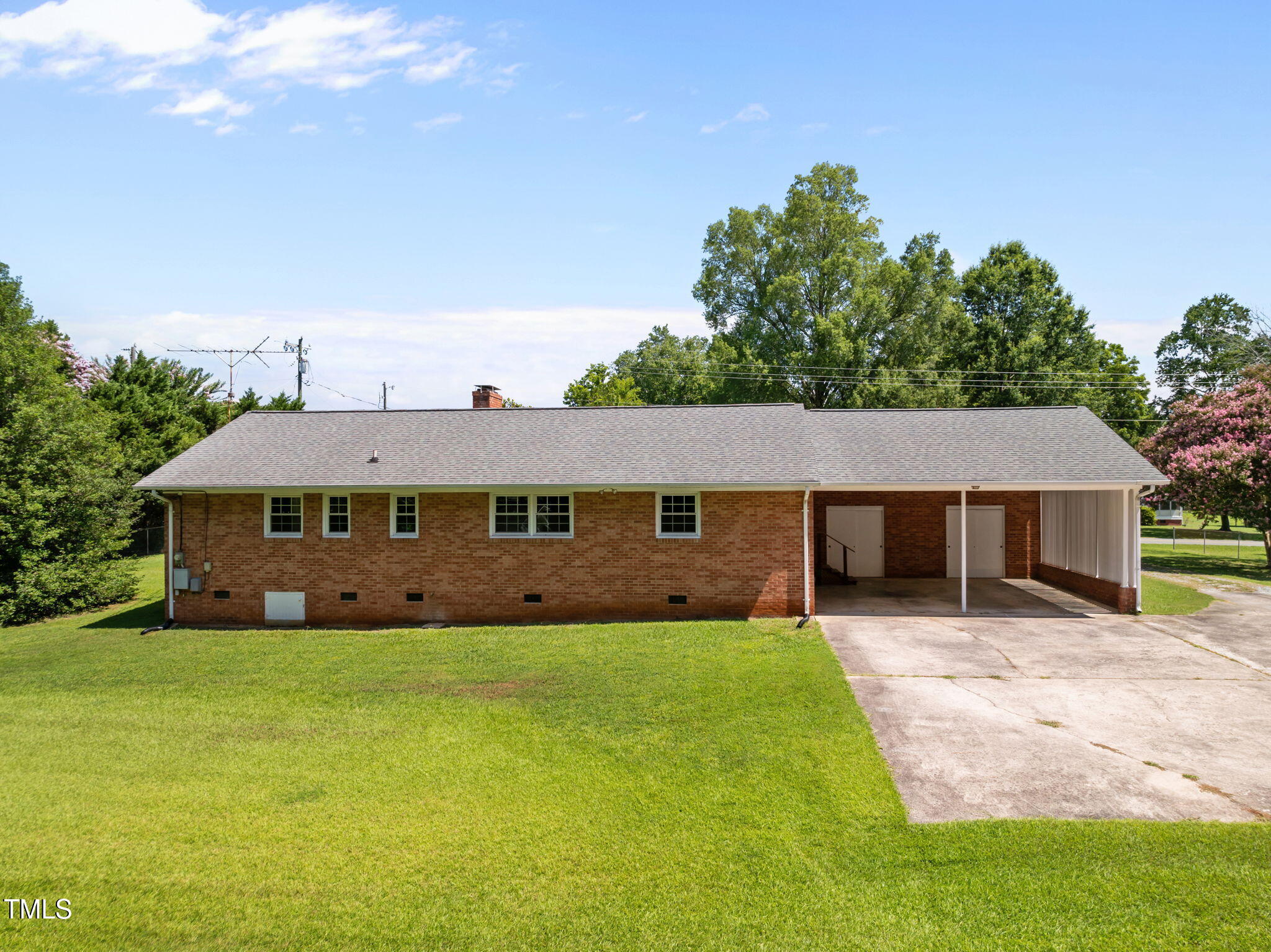 304 Boone Road Burlington, NC 27217 - Photo 23 of 38 4-web-or-mls-DJI_0282