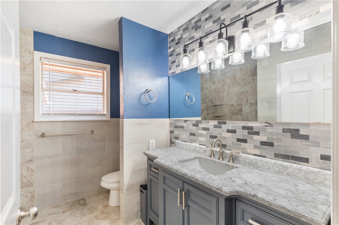 209 Helena Street Bryan, TX 77801 - Photo 3 of 23