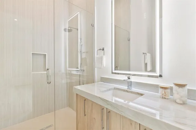 $18,000 | 11314 Hillcrest Road, Dallas, TX 75230