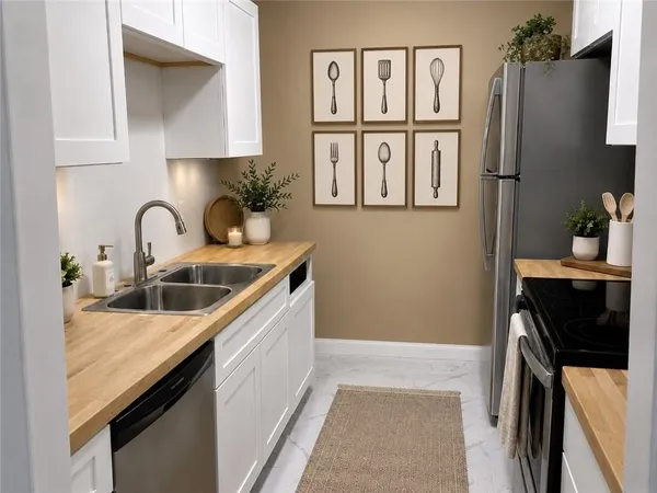 $1,950 | 3206 Pine Tree Trail, Unit 15C, Atlanta, GA 30349
