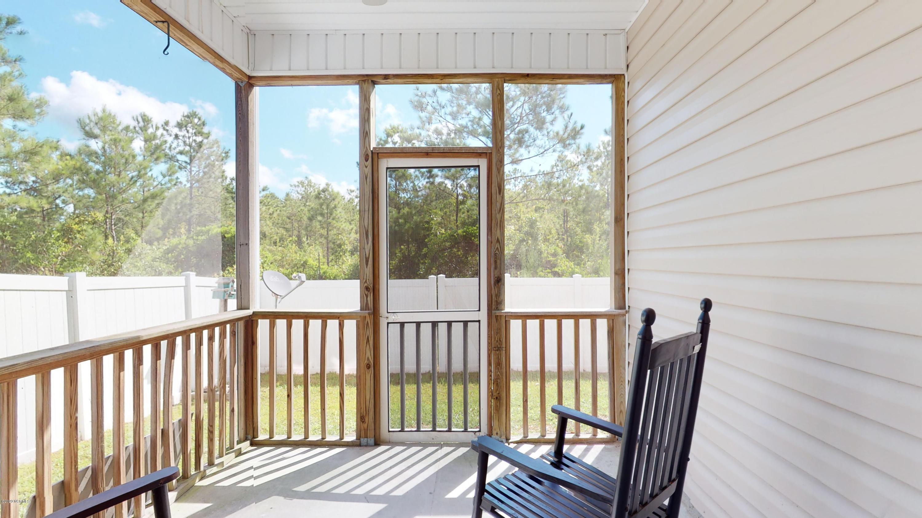 301 Cedar Island Trail Holly Ridge, NC 28445 - Photo 12 of 50 301 Cedar Island Trail-38