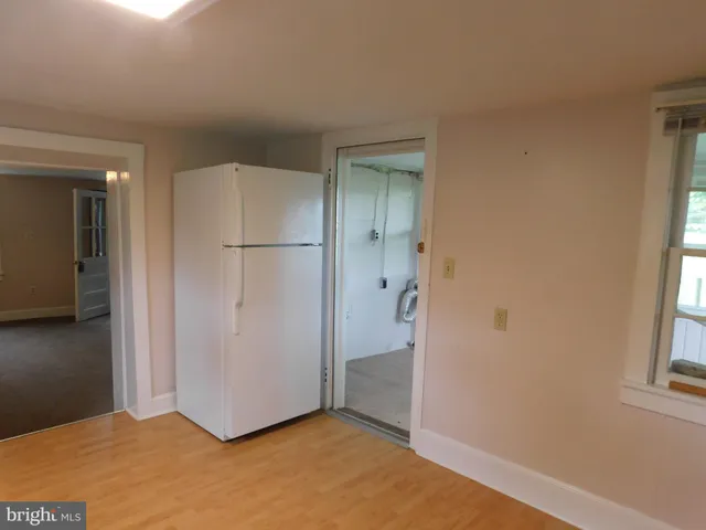 $1,800 | 430 Sugar Hill Road, White Post, VA 22663