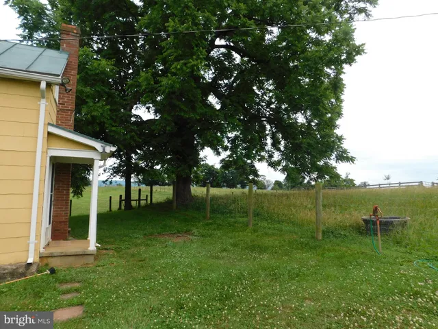 $1,800 | 430 Sugar Hill Road, White Post, VA 22663
