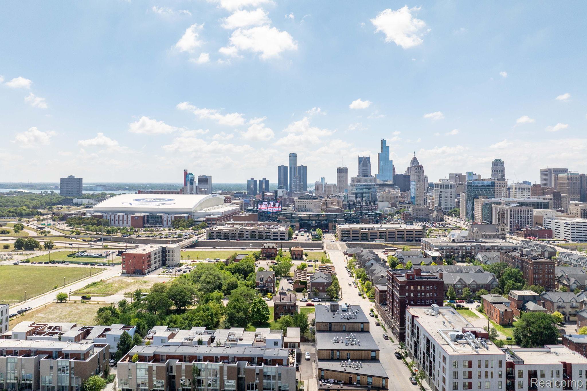 2850 John R Street Detroit, MI 48201 - Photo 31 of 42 Amazing Detroit Skyline