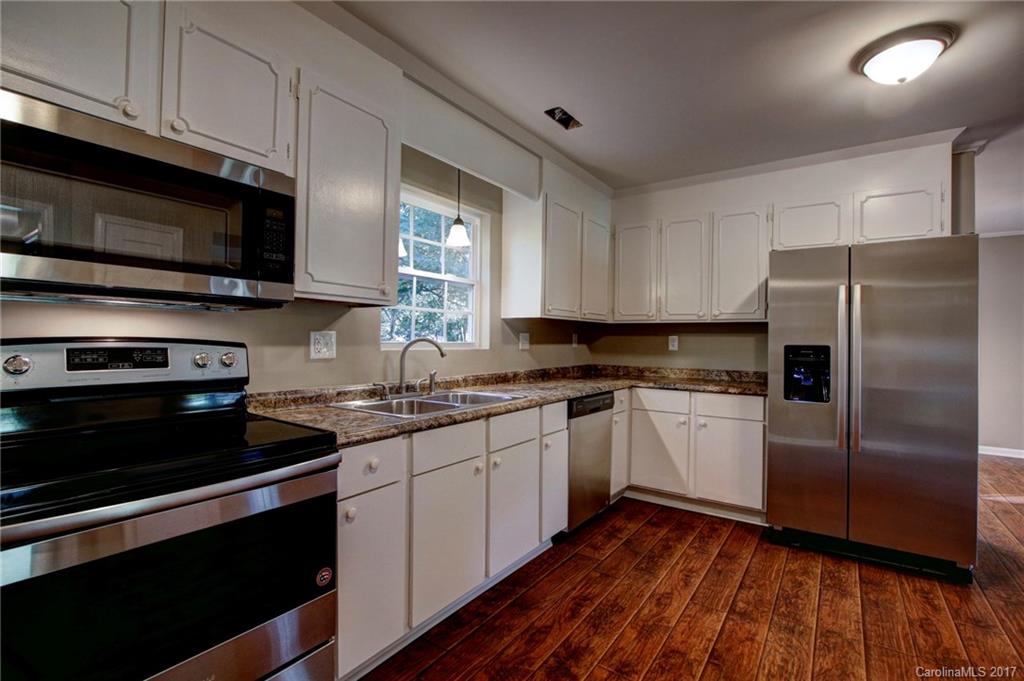 5617 Faulconbridge Road Charlotte, NC 28227 - Photo 3 of 24 Gallery Image 3