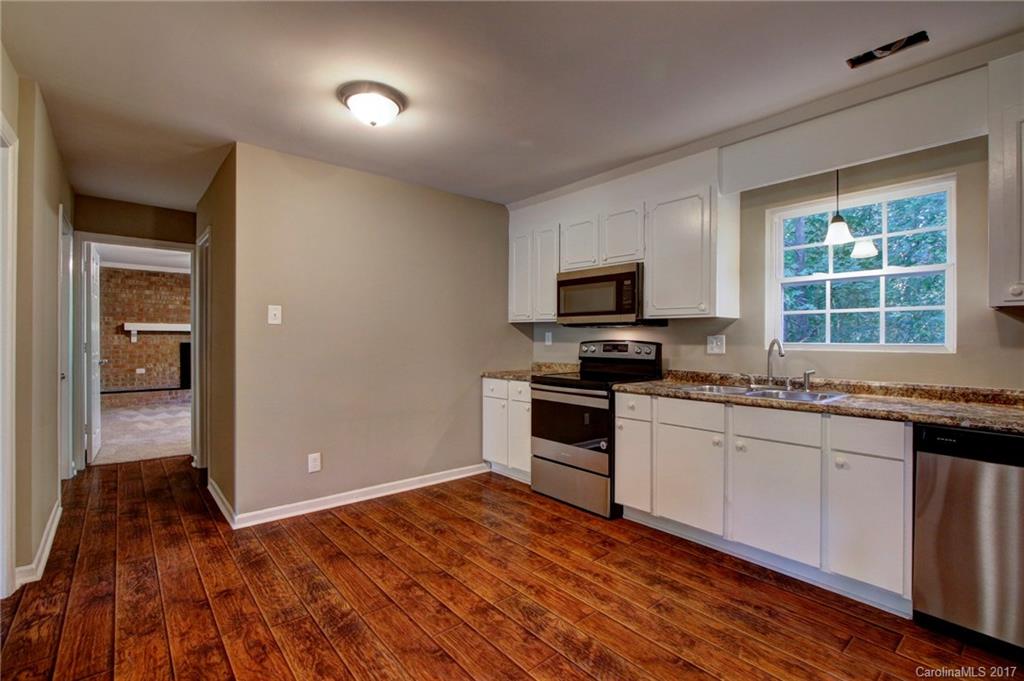 5617 Faulconbridge Road Charlotte, NC 28227 - Photo 6 of 24 Gallery Image 6