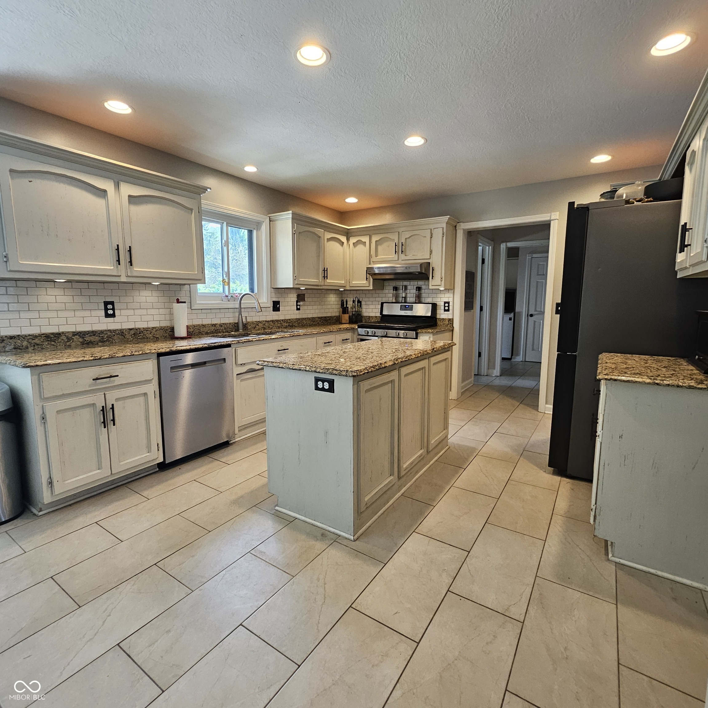 341 Allison Court Greenwood, IN 46142 - Photo 25 of 56 Gallery Image 25