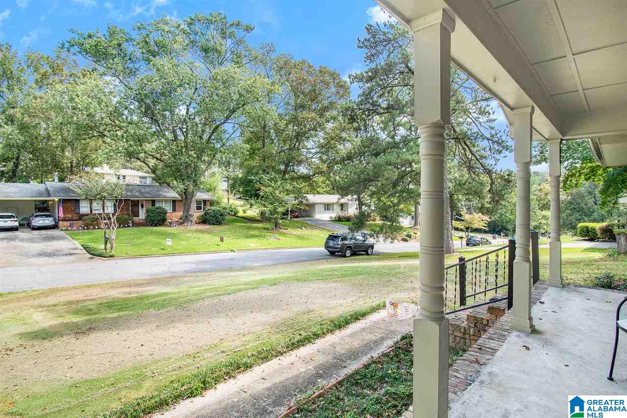 2204 Blue Ridge Boulevard Birmingham, AL 35226 - Photo 3 of 30