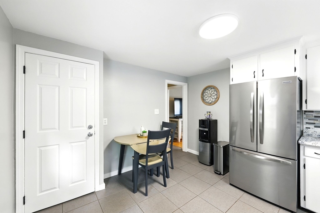 89 East Street Springfield, MA 01104 - Photo 11 of 28
