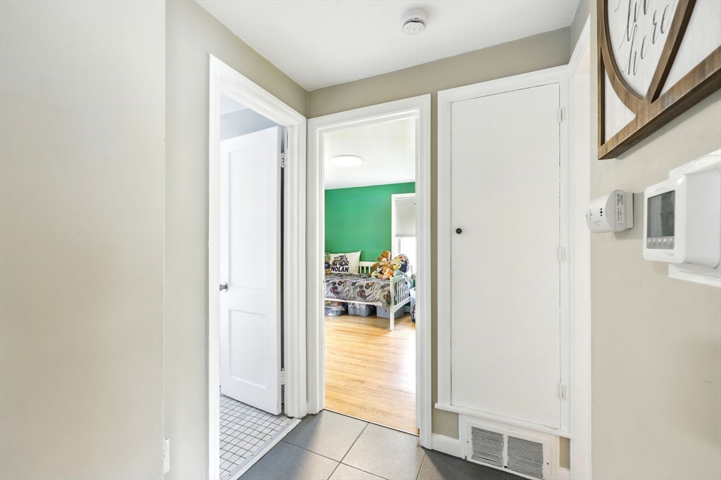 89 East Street Springfield, MA 01104 - Photo 14 of 28