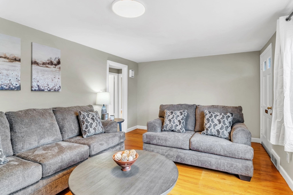 89 East Street Springfield, MA 01104 - Photo 20 of 28