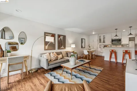 $445,000 | 651 Oakland Avenue, Unit 1F, Oakland, CA 94611