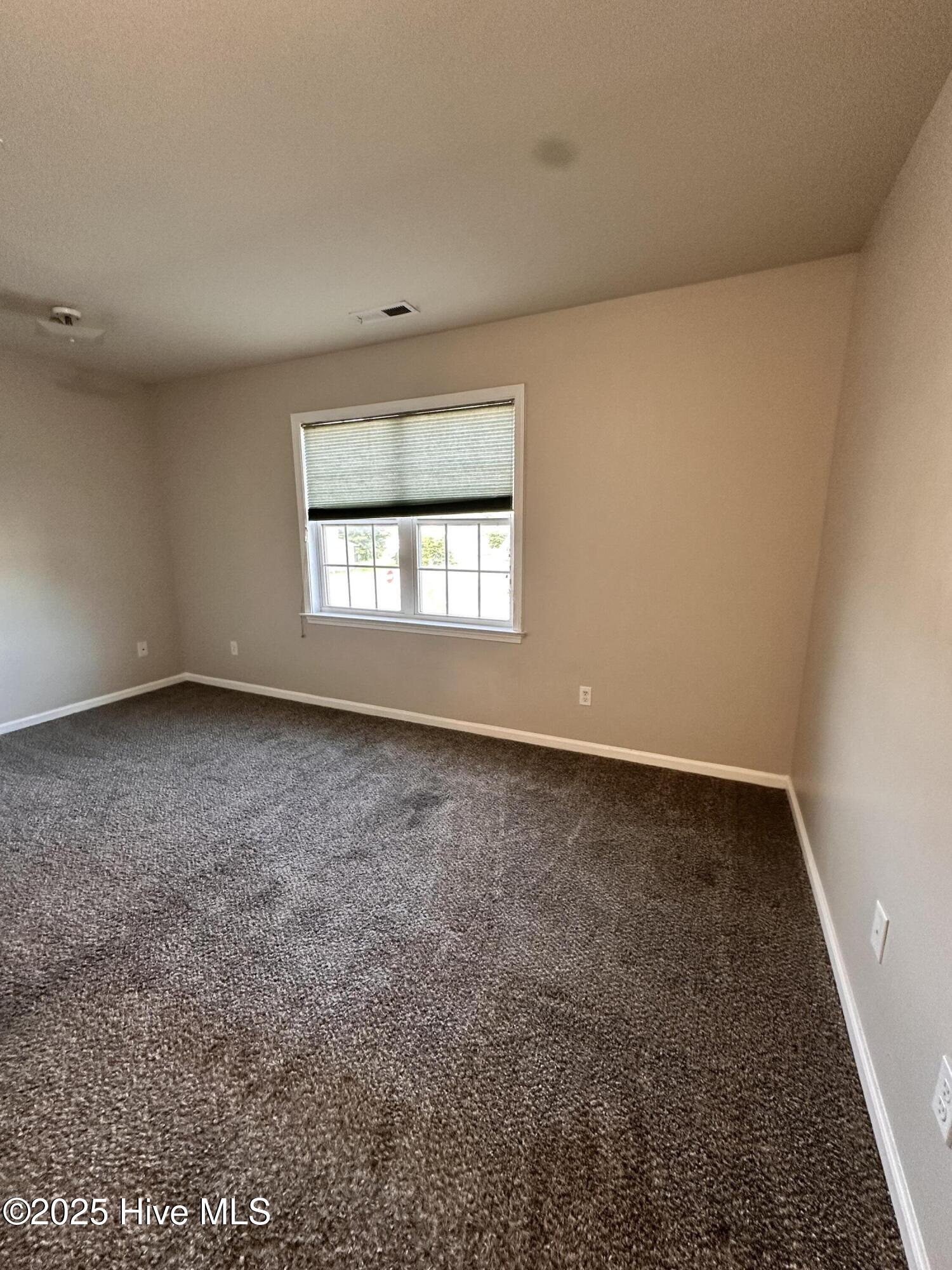 307 Caldwell Loop Jacksonville, NC 28546 - Photo 7 of 14 IMG_6379 (1)