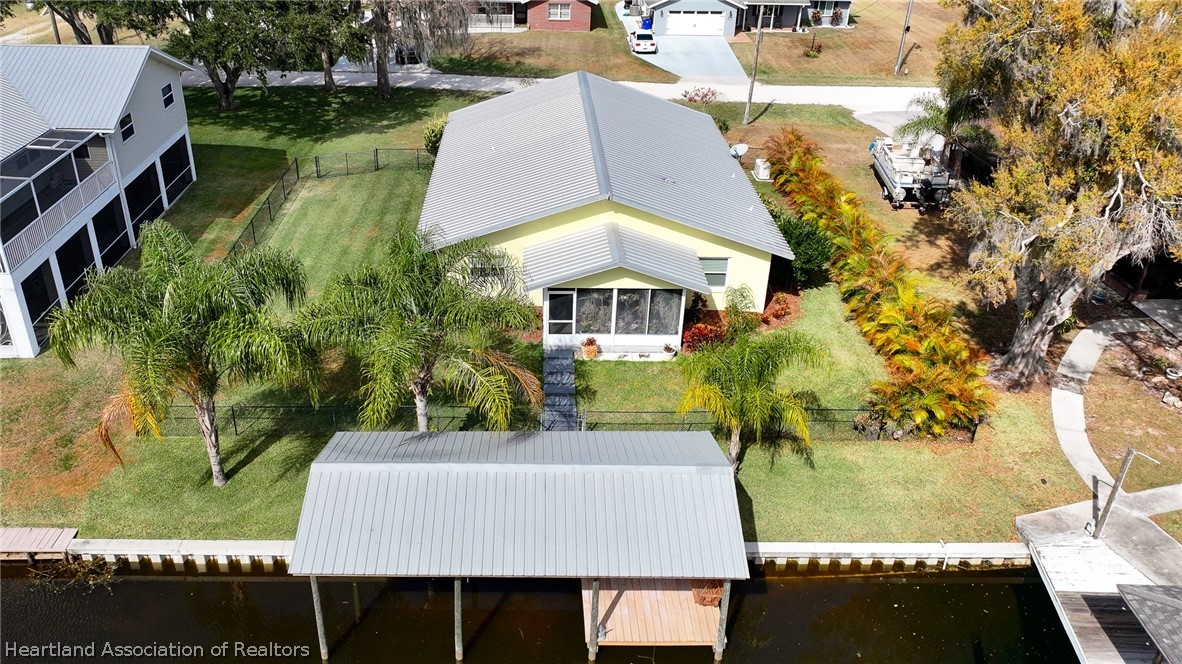 237 Wild Duck Point Lorida, FL 33857 - Photo 11 of 39 an aerial view of a house