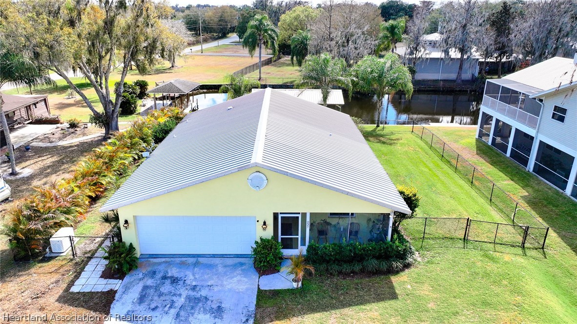 237 Wild Duck Point Lorida, FL 33857 - Photo 7 of 39 an aerial view of a house