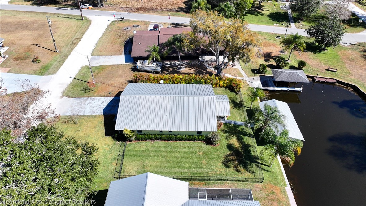 237 Wild Duck Point Lorida, FL 33857 - Photo 9 of 39 an aerial view of a house with outdoor space