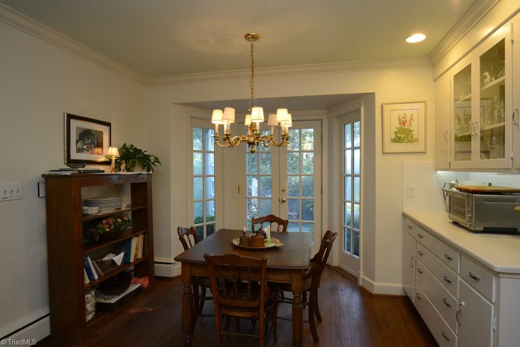 1050 Rockford Road High Point, NC 27262 - Photo 12 of 30 Breakfast area in Kitchen