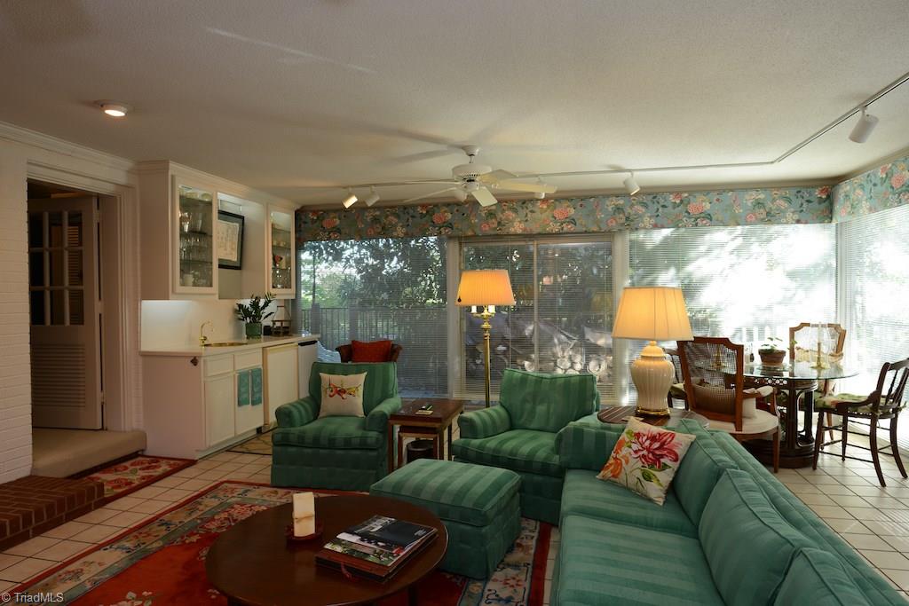 1050 Rockford Road High Point, NC 27262 - Photo 13 of 30 Bright and sunny room with wet bar.
