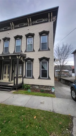 $1,300 | 13 West Monroe Street, Unit 11, Little Falls, NY 13365