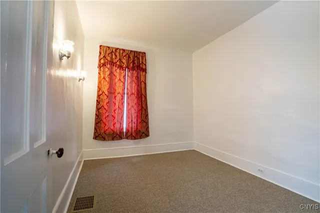 $1,200 | 13 West Monroe Street, Unit 11, Little Falls, NY 13365