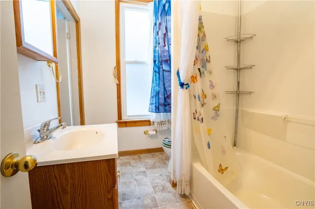 $1,200 | 13 West Monroe Street, Unit 11, Little Falls, NY 13365