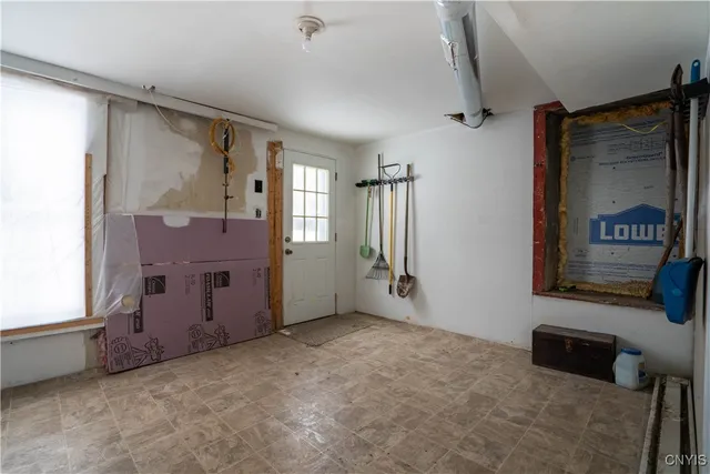 $1,200 | 13 West Monroe Street, Unit 11, Little Falls, NY 13365