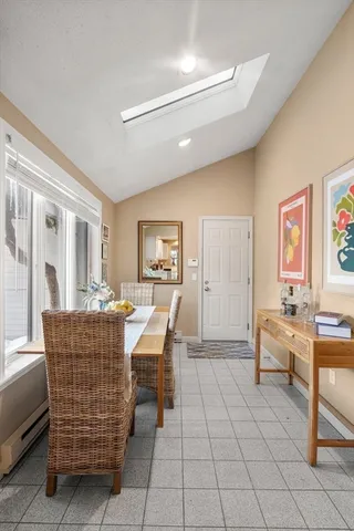 $825,000 | 5 Pickwick Way, Unit 5, Wayland, MA 01778