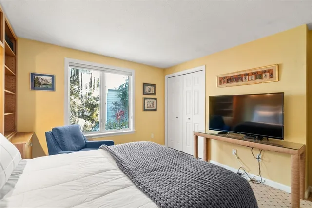 $825,000 | 5 Pickwick Way, Unit 5, Wayland, MA 01778