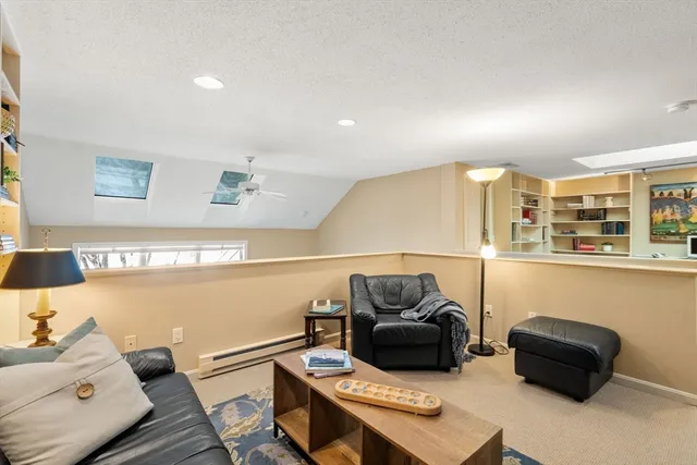 $825,000 | 5 Pickwick Way, Unit 5, Wayland, MA 01778