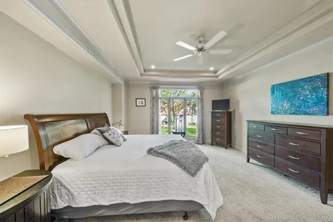 $749,000 | 708 Northeast Lake Point Drive, Lee's Summit, MO 64064