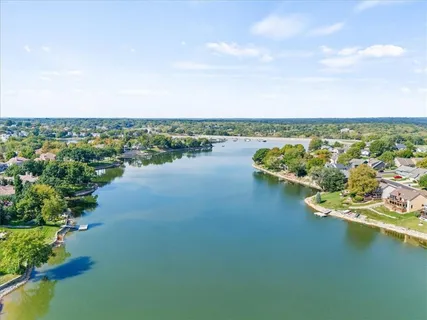 $749,000 | 708 Northeast Lake Point Drive, Lee's Summit, MO 64064