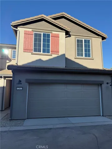 a house view with a outdoor space