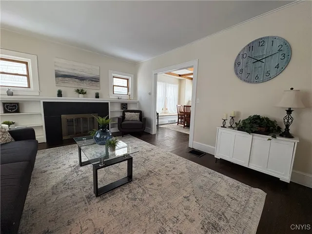 $2,300 | 124 Curtis Place, Auburn, NY 13021