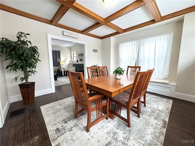 $2,300 | 124 Curtis Place, Auburn, NY 13021