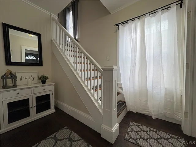 $2,300 | 124 Curtis Place, Auburn, NY 13021