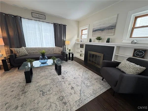 $2,300 | 124 Curtis Place, Auburn, NY 13021