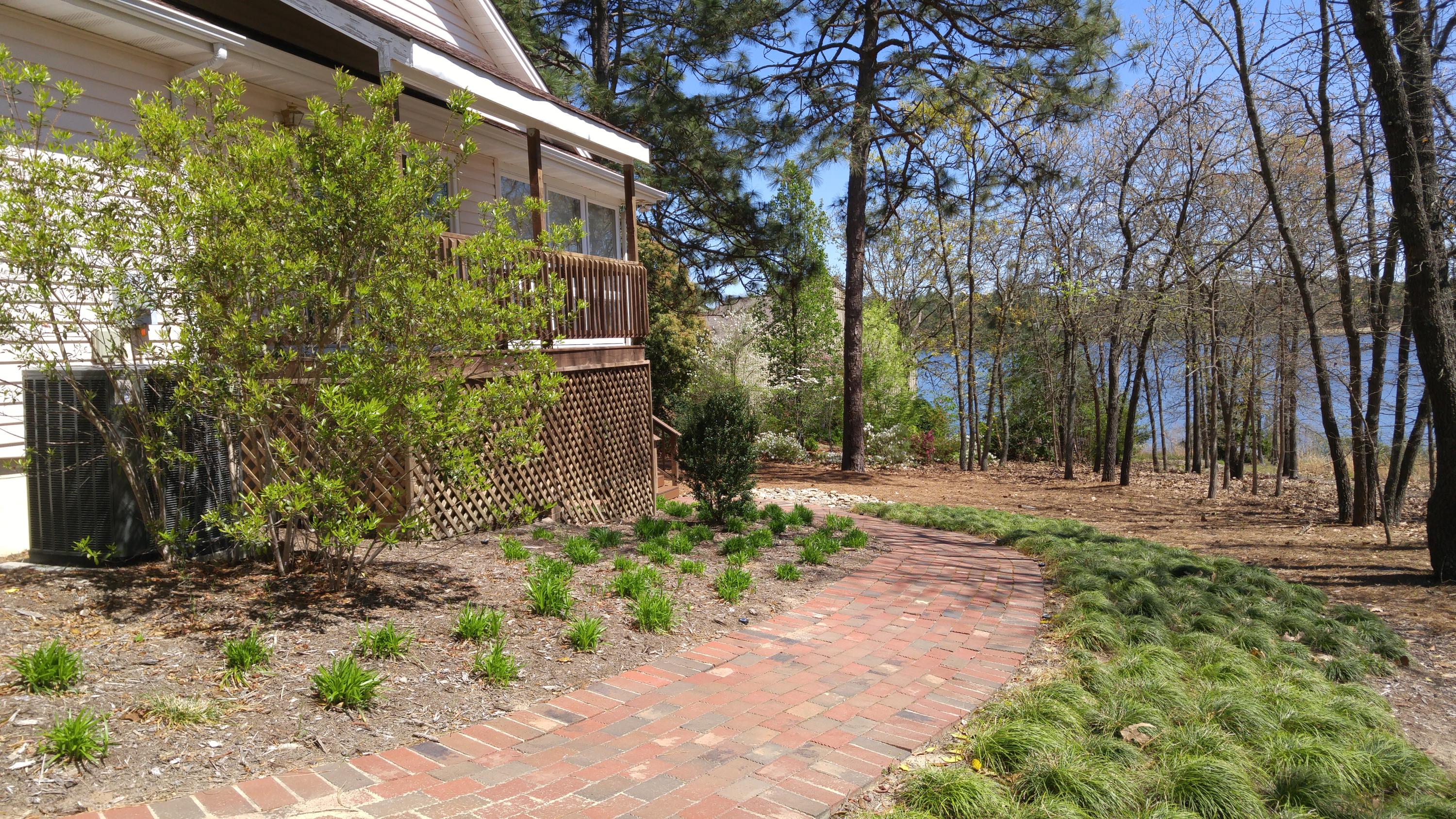 1390 Burning Tree Road Pinehurst, NC 28374 - Photo 3 of 29 0408161350