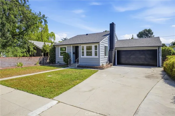 $1,149,900 | 2904 West Chandler Boulevard, Burbank, CA 91505