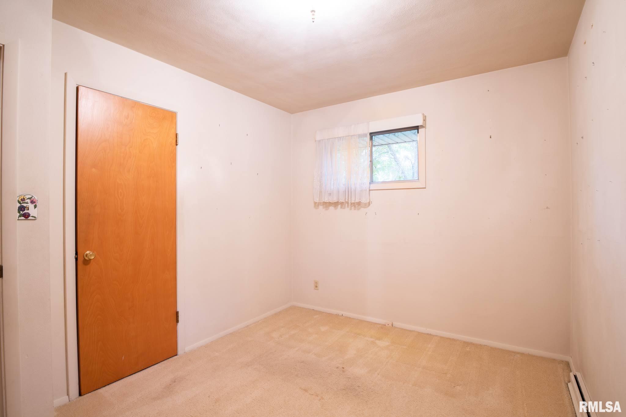 124 Brookview Road East Peoria, IL 61611 - Photo 11 of 36 Gallery Image 11