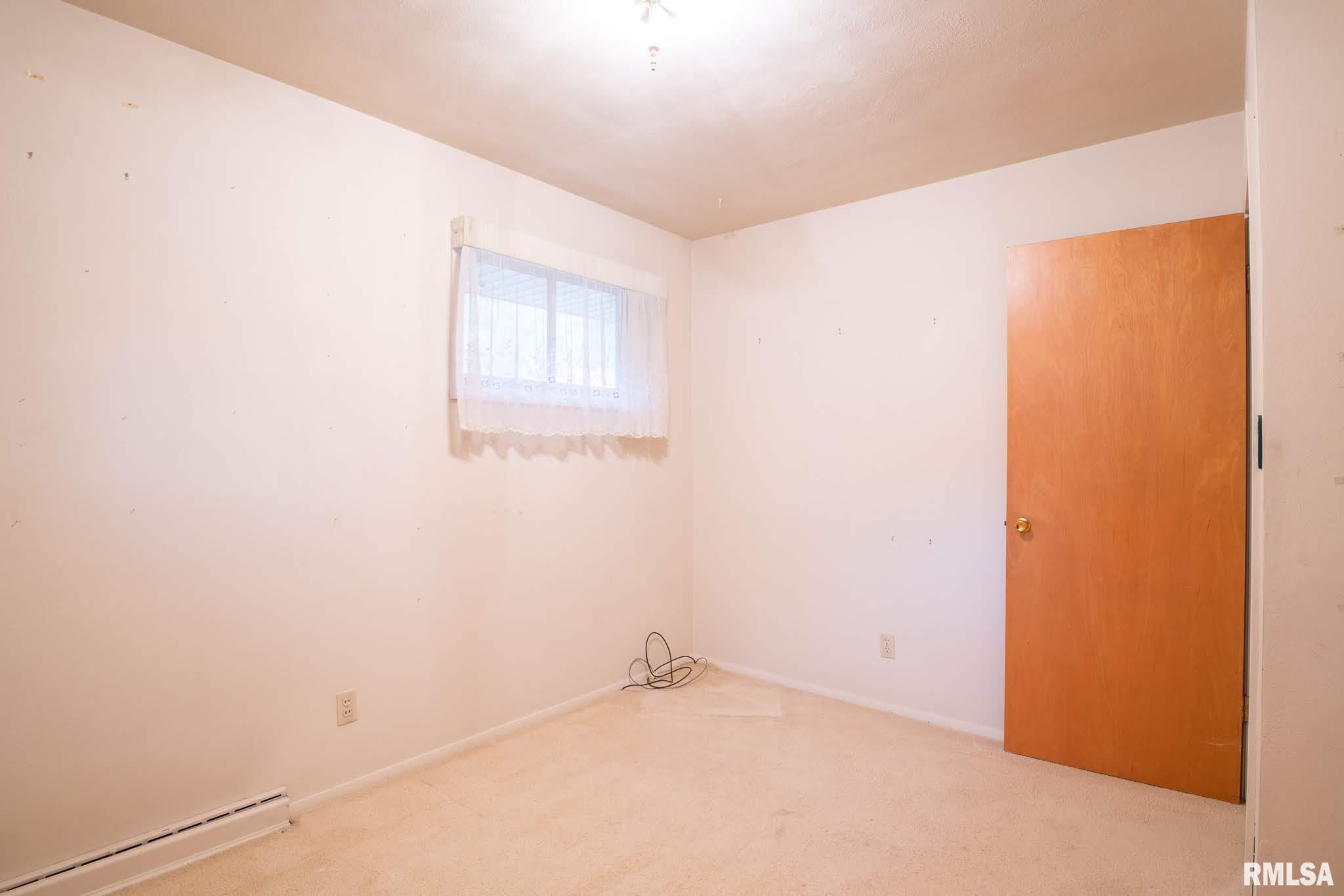 124 Brookview Road East Peoria, IL 61611 - Photo 13 of 36 Gallery Image 13