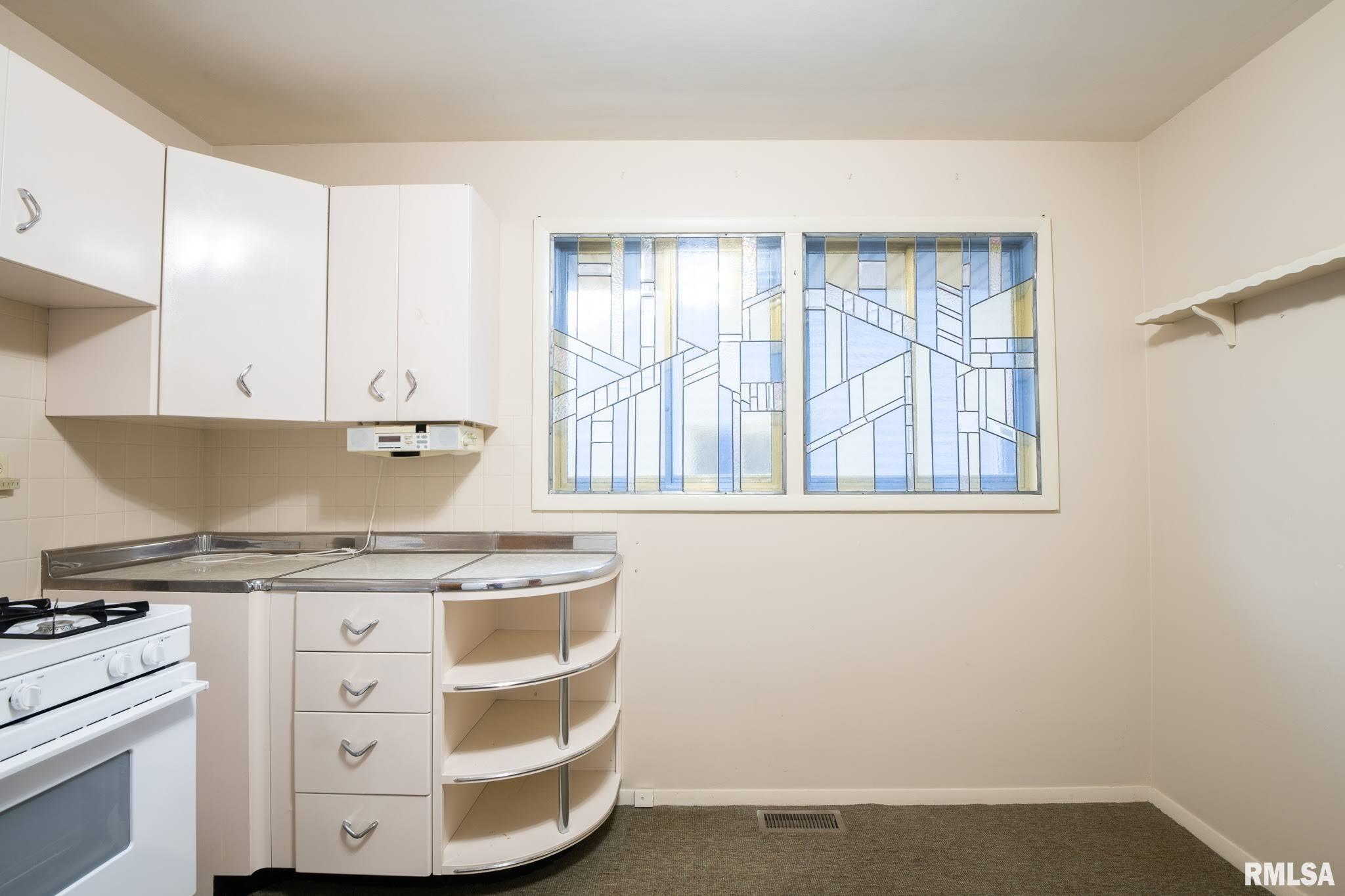 124 Brookview Road East Peoria, IL 61611 - Photo 27 of 36 Gallery Image 27