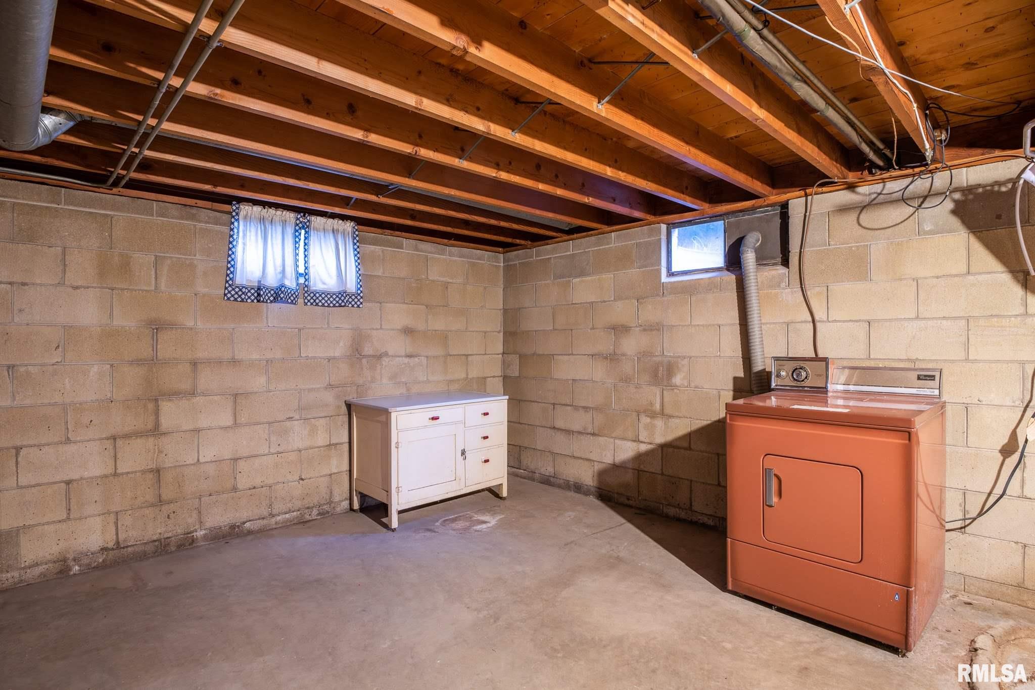 124 Brookview Road East Peoria, IL 61611 - Photo 31 of 36 Gallery Image 31