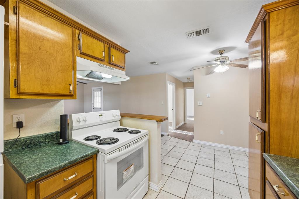 1104 East High Street Terrell, TX 75160 - Photo 4 of 24 Gallery Image 4