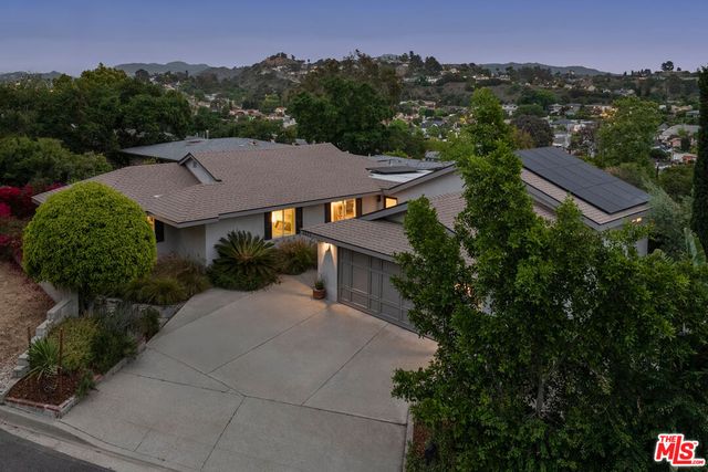 $1,667,500 | 3921 Wawona Street, Los Angeles, CA 90065