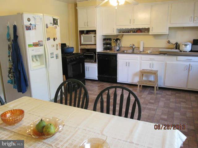 1318 Kenton Road Baltimore, MD 21234 - Photo 8 of 23 Kitchen